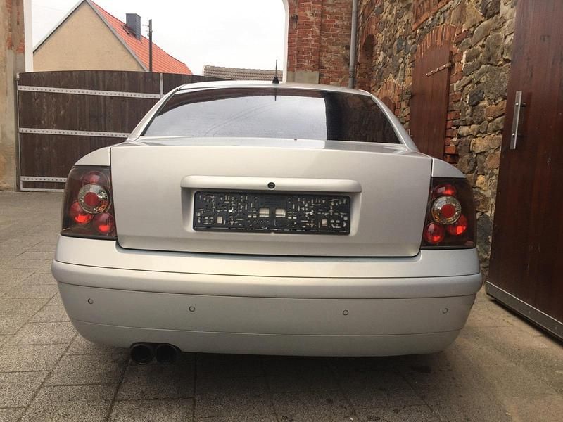 Gebraucht VW Passat 116 PS (85 kW) 2000 Silber Limousine