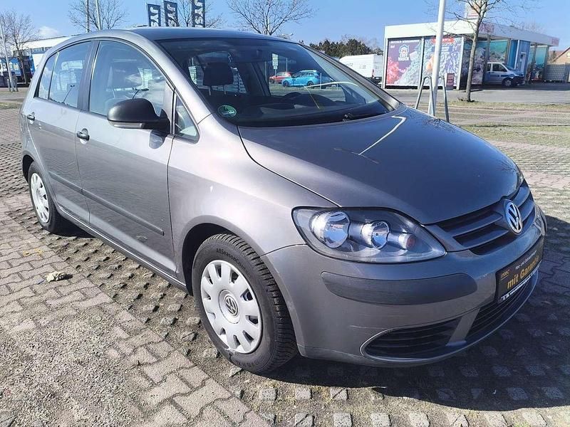 Gebraucht VW Golf V Trendline 102 PS (75 kW) 2007 United grey metallic Kleinwagen