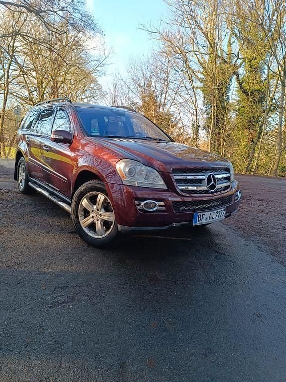 Rot Gebraucht 2007 Mercedes GL450 SUV | 8.100 € (Superpreis) - Bild 1/4