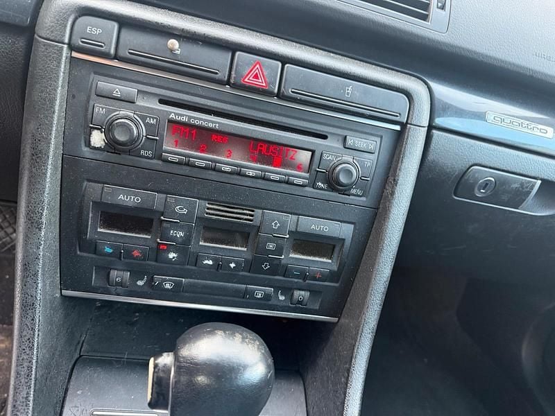 Gebraucht Audi A4 180 PS (132 kW) 2002 Grün Kombi