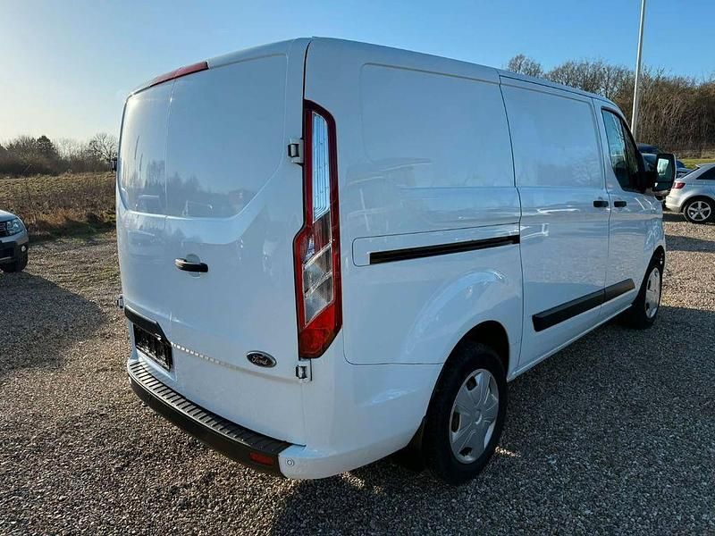 Gebraucht Ford Transit Custom Trend 170 PS (125 kW) 2019 Weiß Van / Kleinbus