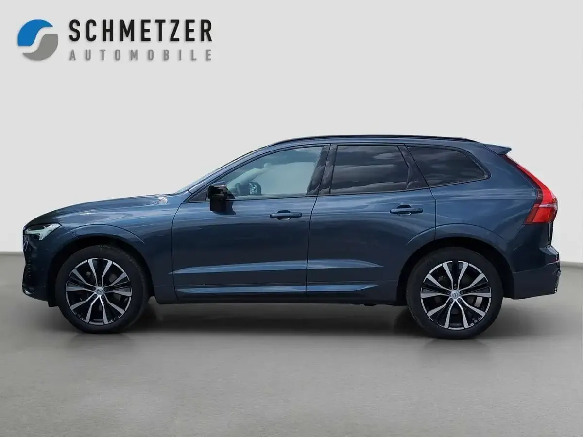 Gebraucht Volvo XC60 Plus 197 PS (144 kW) 2022 Denim blue SUV