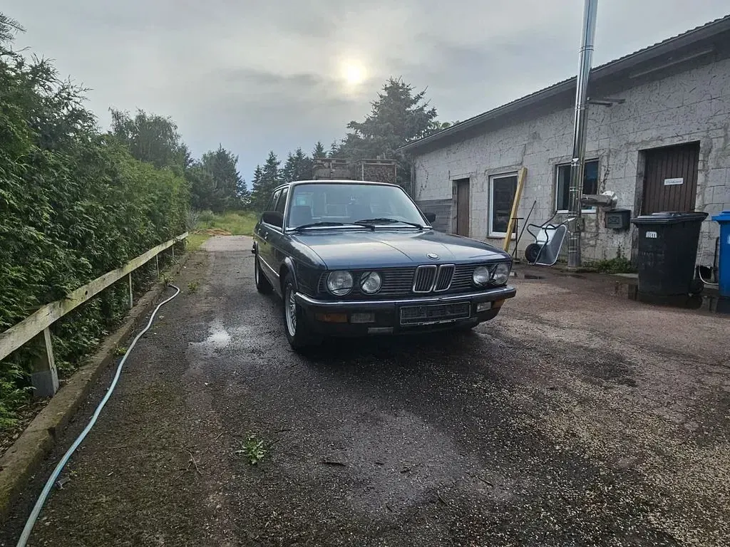 Gebraucht BMW 535 Performance 218 PS (160 kW) 1987 Blau Limousine