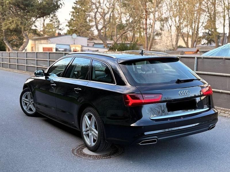 Second-hand Audi A6 Ambiente 218 CP (160 kW) 2017 Negru Break