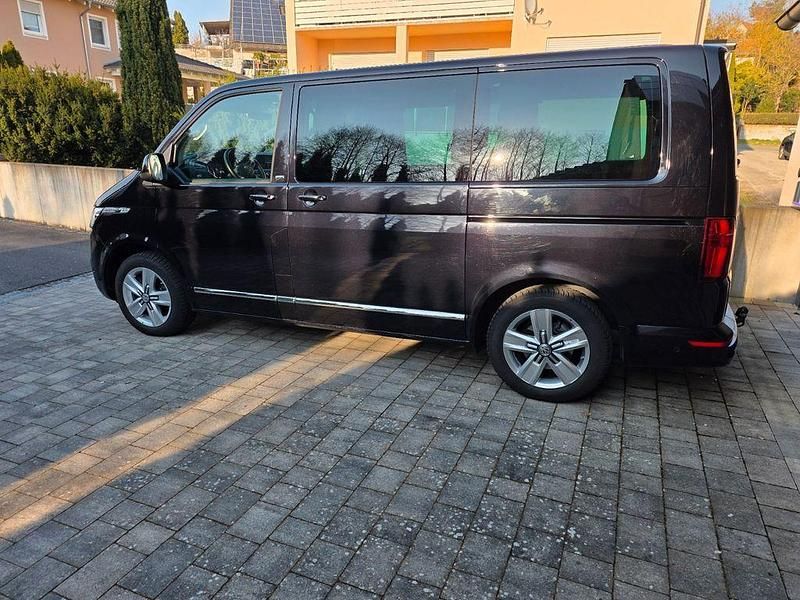 Usado VW Multivan 199 HP (146 kW) 2020 Preto Monovolume