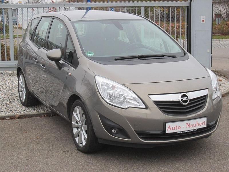 Gebraucht Opel Meriva Edition 140 PS (102 kW) 2010 Grau Van / Kleinbus