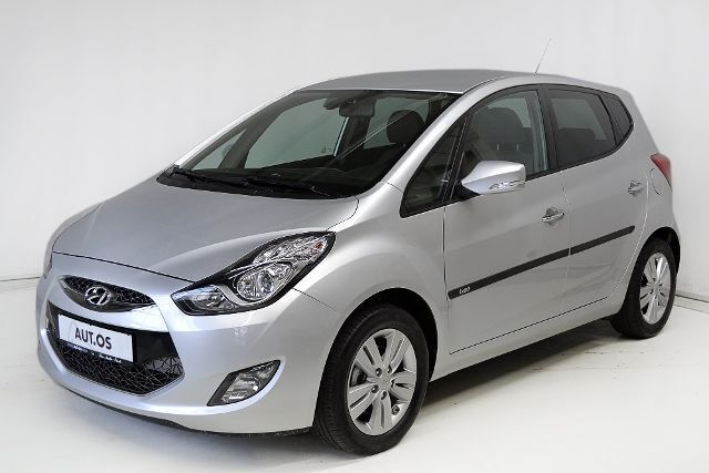 Gebraucht Hyundai ix20 Style 125 PS (91 kW) 2012 Silber metallic Kleinwagen