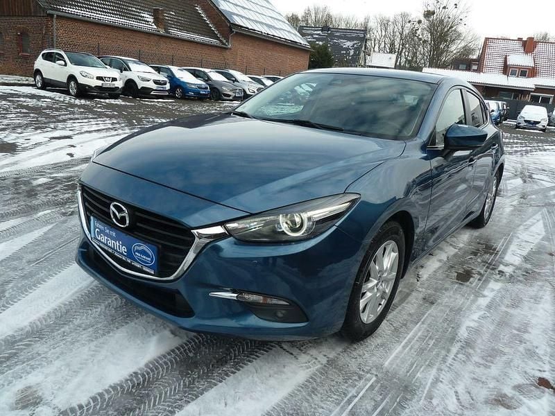 Blau Gebraucht 2018 Mazda 3 Exclusive-Line Limousine | 13.490 € (Fairer Preis) - Bild 1/4
