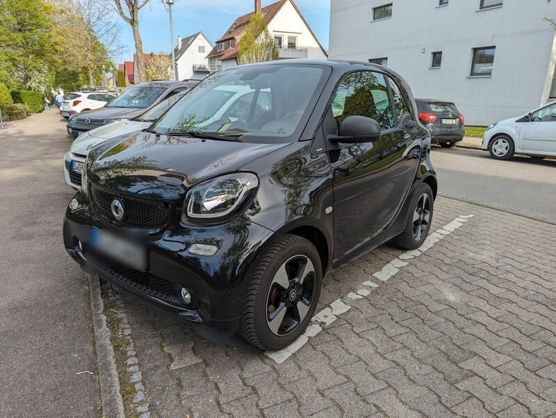 Schwarz Gebraucht 2018 Smart ForTwo Coupé Passion Coupé | 13.900 € (Fairer Preis) - Bild 1/4