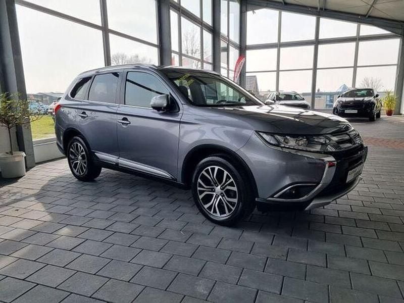 Gebraucht Mitsubishi Outlander Edition+ 150 PS (110 kW) 2018 Grau SUV
