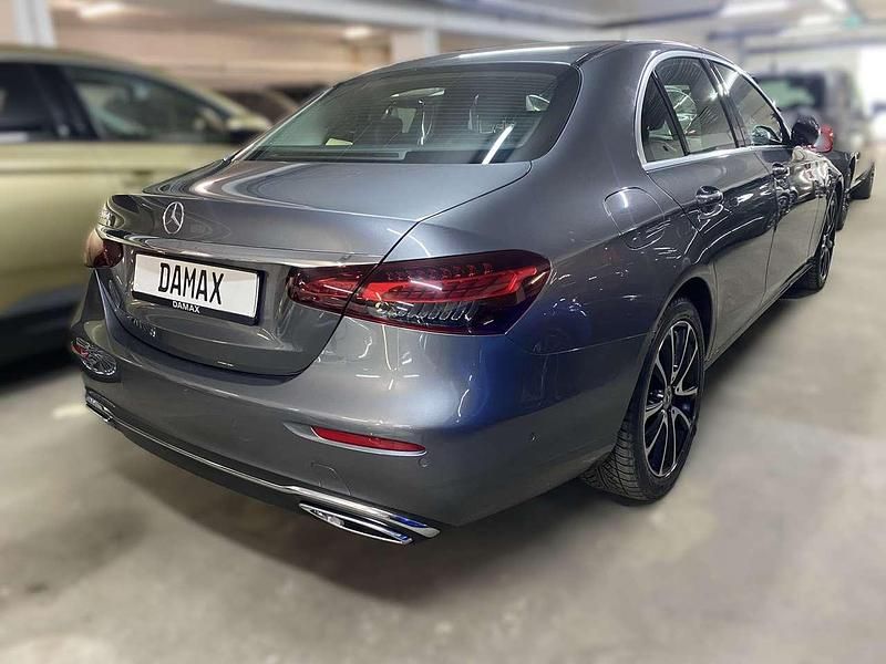 Gebraucht Mercedes E200 160 PS (117 kW) 2021 Selenitgrau  metalliclack Limousine