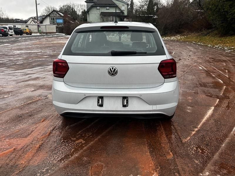 Gebraucht VW Polo Highline 95 PS (69 kW) 2017 Grau Kleinwagen