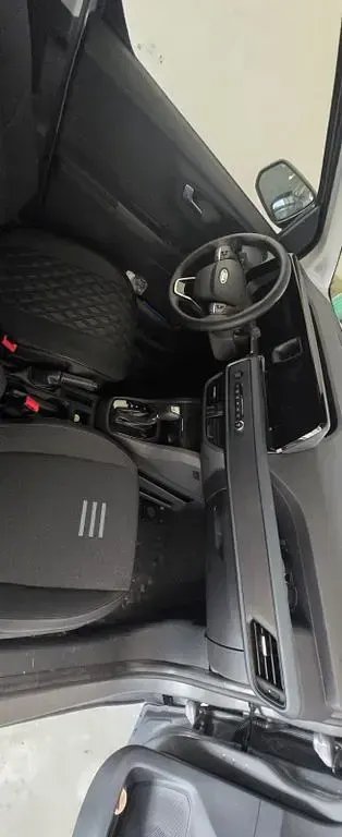 Gebraucht Ford Tourneo Courier Titanium 125 PS (91 kW) 2024 Grau Van / Kleinbus