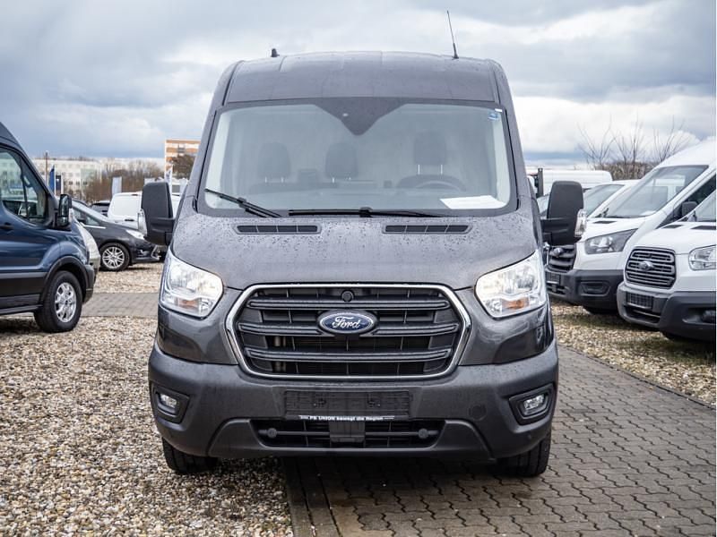 Gebraucht Ford Transit Trend 131 PS (96 kW) 2022 Grau / magnetic grau Van