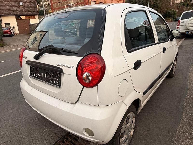 Gebraucht Chevrolet Matiz 52 PS (38 kW) 2009 Weiß Kleinwagen