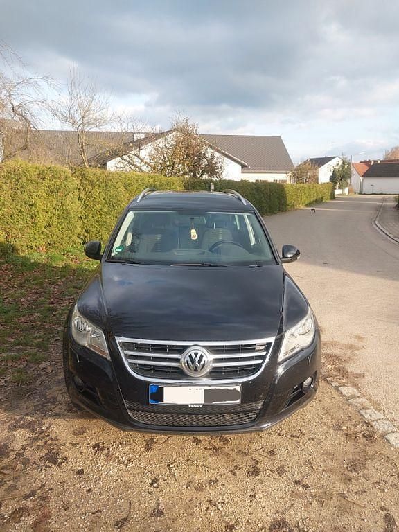 Schwarz Gebraucht 2010 VW Tiguan Sportline SUV | 8.100 € (Fairer Preis) - Bild 1/4