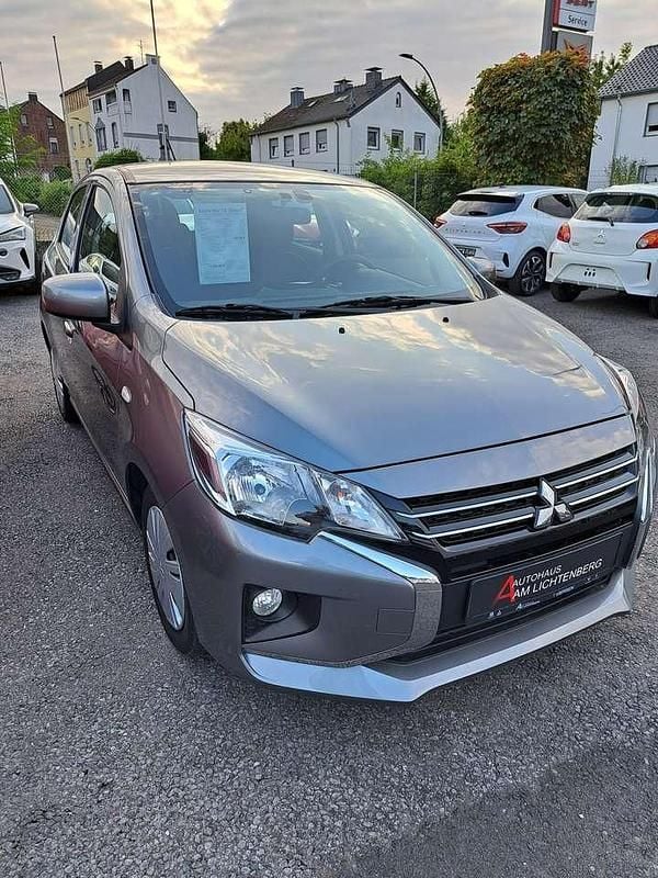 Grau Gebraucht 2022 Mitsubishi Space Star Select Limousine | 9.500 € (Guter Preis) - Bild 1/4