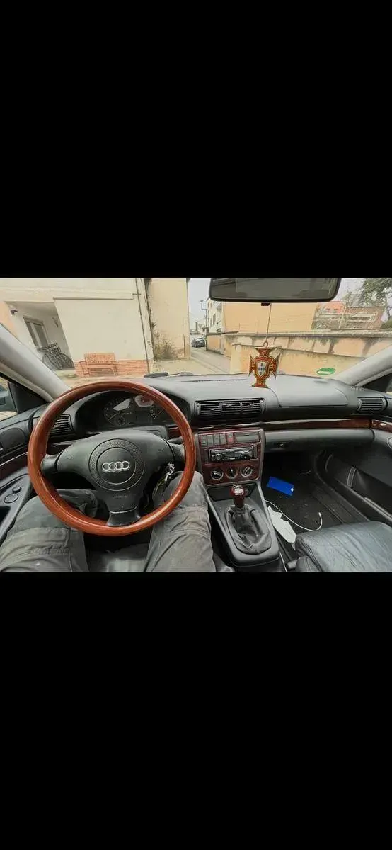 Gebraucht Audi A4 Performance 125 PS (91 kW) 1995 Grau Limousine