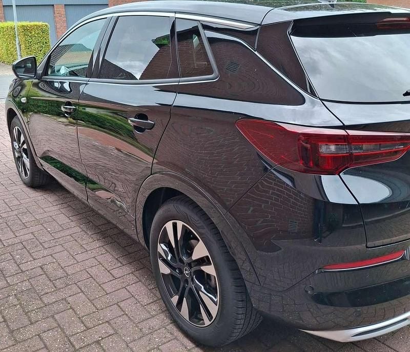Schwarz Gebraucht 2023 Opel Grandland X Elegance SUV | 28.950 € (Teuer) - Bild 1/4