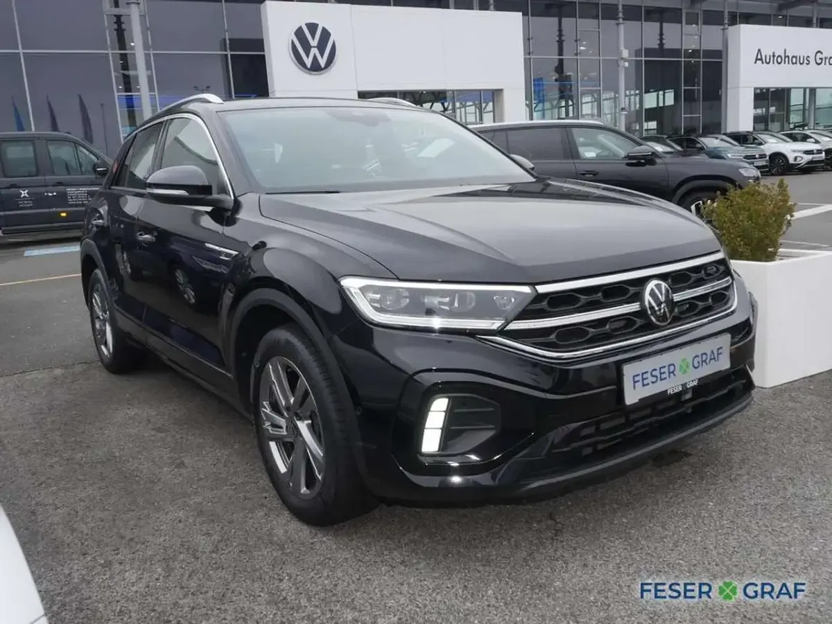 Gebraucht VW T-Roc Cabriolet R-line 150 PS (110 kW) 2025 Deep black perleffekt SUV