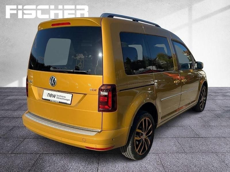 Gebraucht VW Caddy Highline 150 PS (110 kW) 2017 Gelb Van / Kleinbus