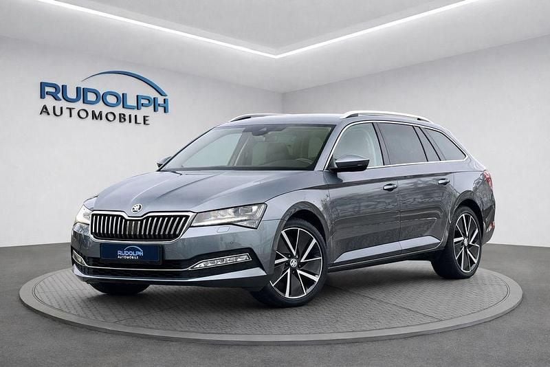 Gebraucht Skoda Superb 150 PS (110 kW) 2023 Graphite grey Kombi