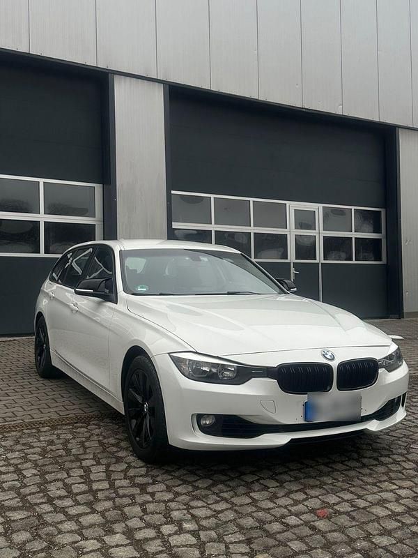 Weiß Gebraucht 2014 BMW 335 Kombi | 16.500 € (Superpreis) - Bild 1/4