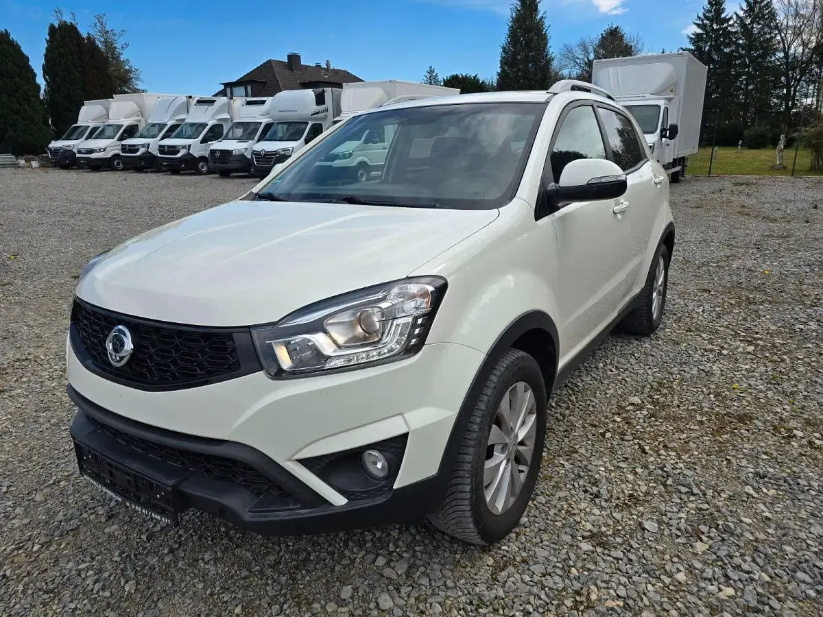 Gebraucht SsangYong Korando Crystal 150 PS (110 kW) 2017 Weiß SUV