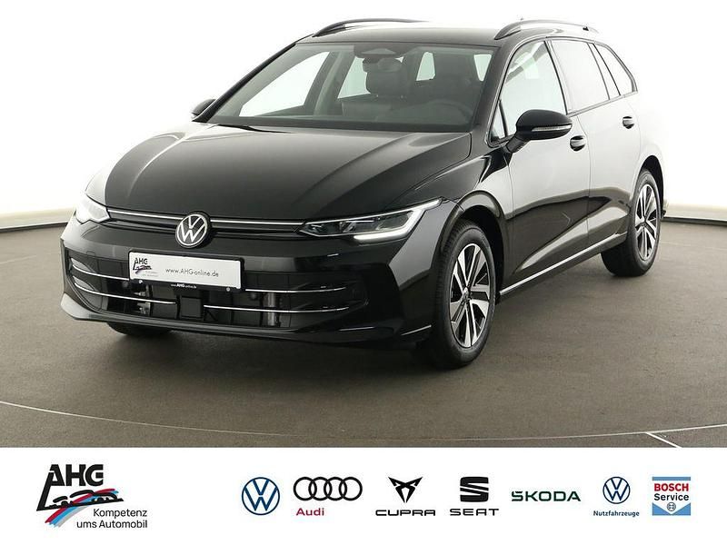 Neu VW Golf VIII Life 116 PS (85 kW) 2025 Grenadillschwarz metallic Kombi