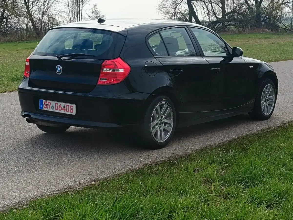 Gebraucht BMW 116 Advantage 122 PS (89 kW) 2009 Weiß Kleinwagen