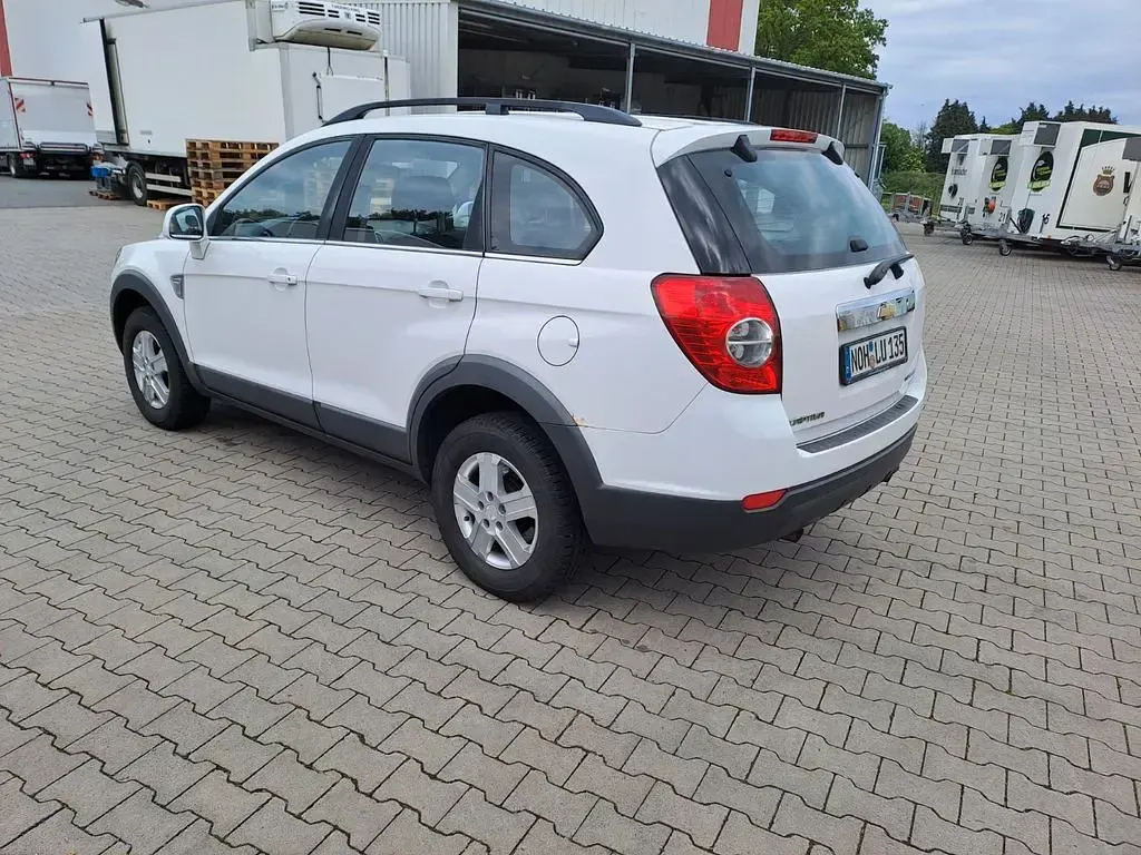 Gebraucht Chevrolet Captiva LS 136 PS (100 kW) 2009 Weiß SUV