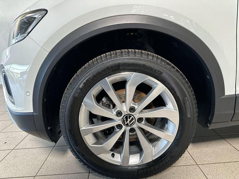 Gebraucht VW T-Roc Life 110 PS (80 kW) 2023 Weiß SUV
