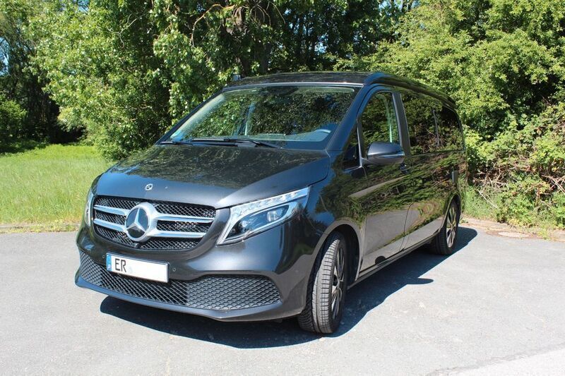 Grau Gebraucht 2021 Mercedes V300 Marco Polo Van / Kleinbus | 75.899 € (Teuer) - Bild 1/4