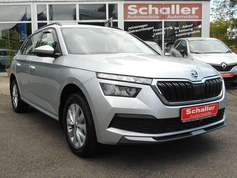 Brilliantsilber metallic Gebraucht 2020 Skoda Kamiq Ambition SUV | 17.990 € - Bild 1/4