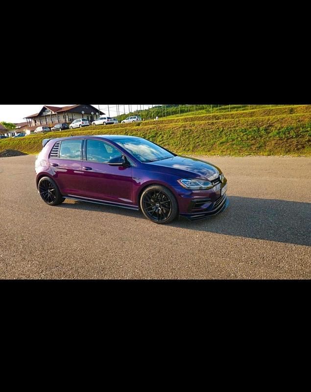 Gebraucht VW Golf VII R 310 PS (228 kW) 2018 Violet Kleinwagen