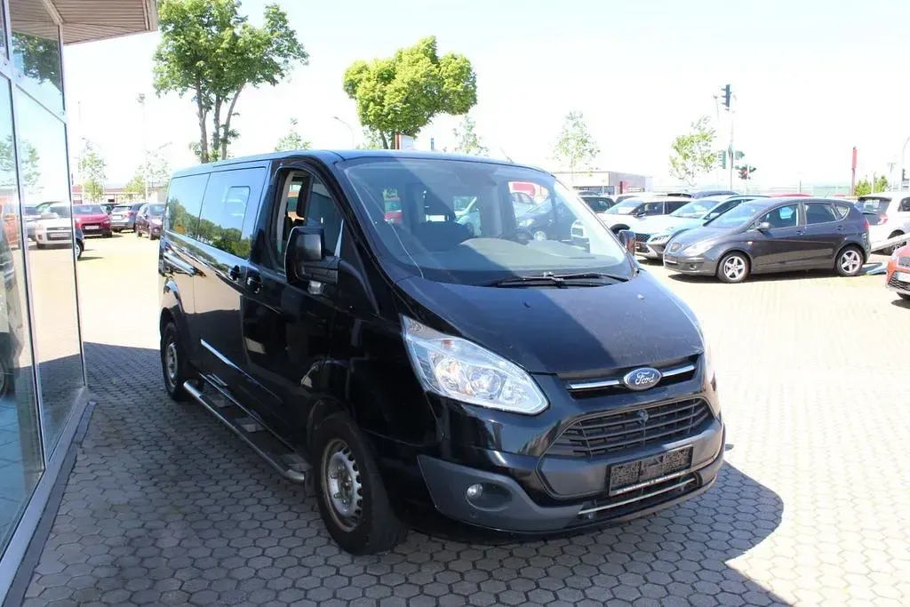 Gebraucht Ford Tourneo Titanium 131 PS (96 kW) 2017 Schwarz Kombi