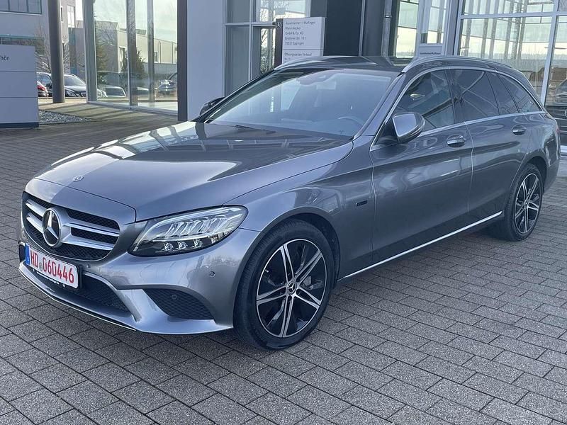 Grau Gebraucht 2020 Mercedes C300e Avantgarde Kombi | 19.500 € (Superpreis) - Bild 1/4