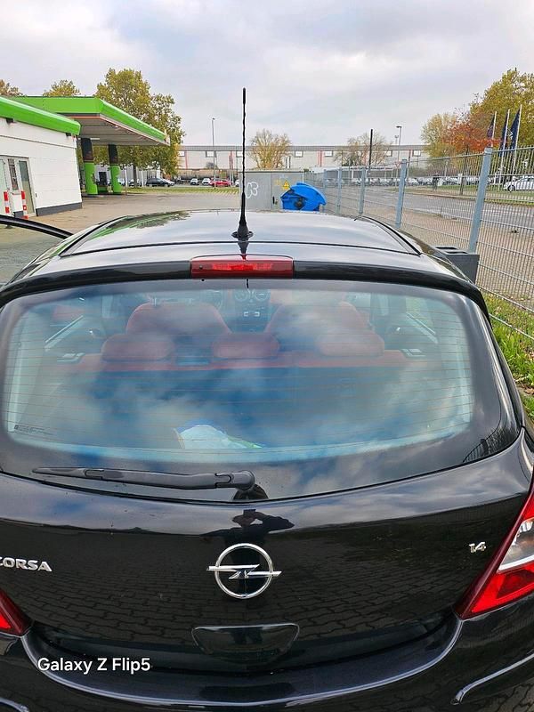 Gebraucht Opel Corsa Innovation 90 PS (66 kW) 2008 Schwarz Kleinwagen