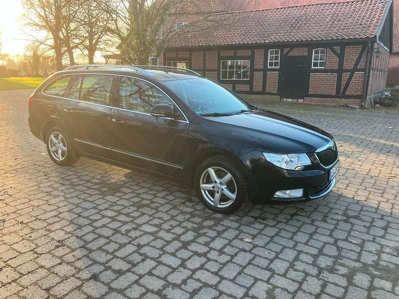 Gebraucht Skoda Superb 170 PS (125 kW) 2009 Schwarz Kombi