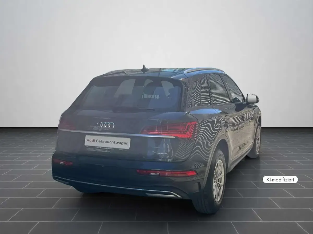 Gebraucht Audi Q5 Sport 204 PS (150 kW) 2022 Manhattangrau metallic (metallic) SUV