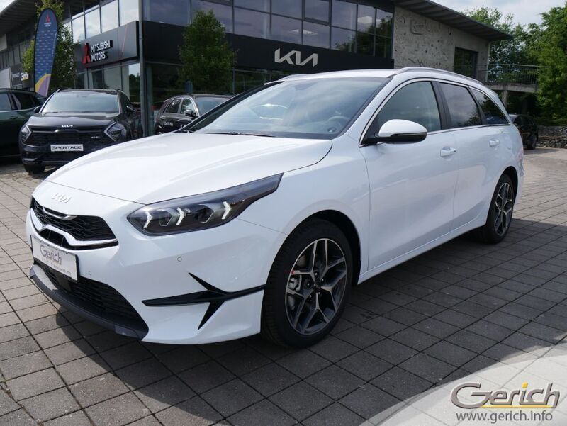 Weiß Neu 2025 Kia Ceed Sportswagon 4 Kombi | 31.490 € (Etwas zu teuer) - Bild 1/4