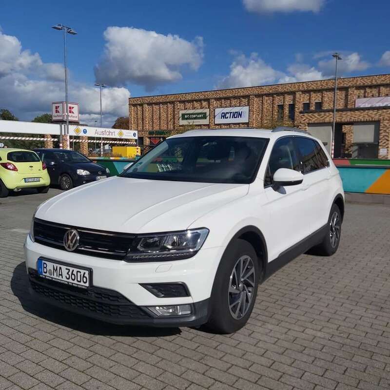 Weiß Gebraucht 2017 VW Tiguan Sound SUV | 13.650 € (Etwas zu teuer) - Bild 1/4