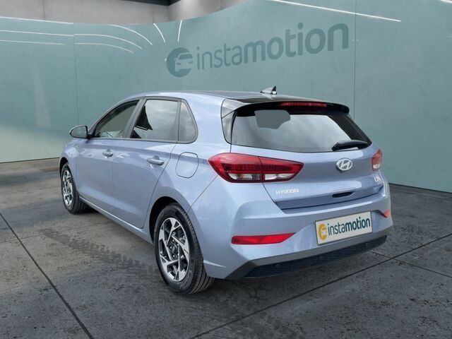 Neu Hyundai i30 101 PS (74 kW) 2025 Blau