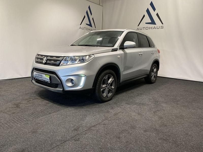 Gebraucht Suzuki Vitara Comfort 120 PS (88 kW) 2015 Grau SUV