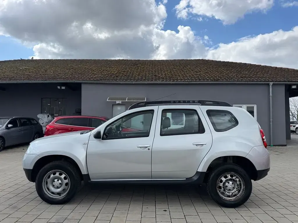 Używany Dacia Duster Lauréate 125 KM (91 kW) 2016 Szary SUV