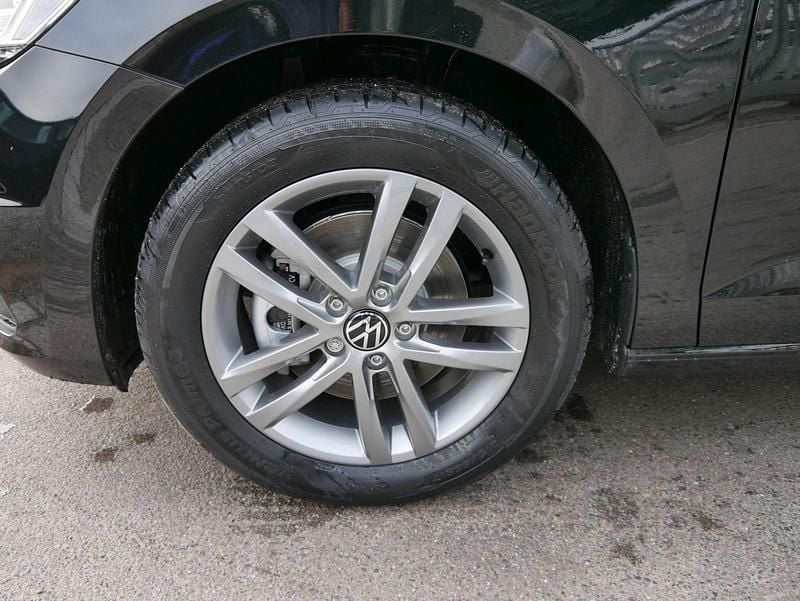 Neu VW Touran Comfortline 150 PS (110 kW) 2025 Grenadilla schwarz metallic Van / Kleinbus