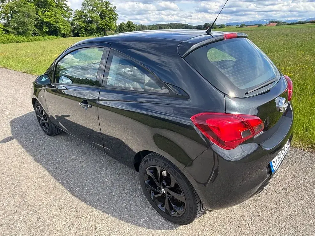 Gebraucht Opel Corsa 101 PS (74 kW) 2015 Schwarz Kleinwagen