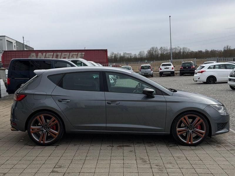 Używany Seat Leon CUPRA 280 KM (205 kW) 2014 Szary Sedan/Limuzyna