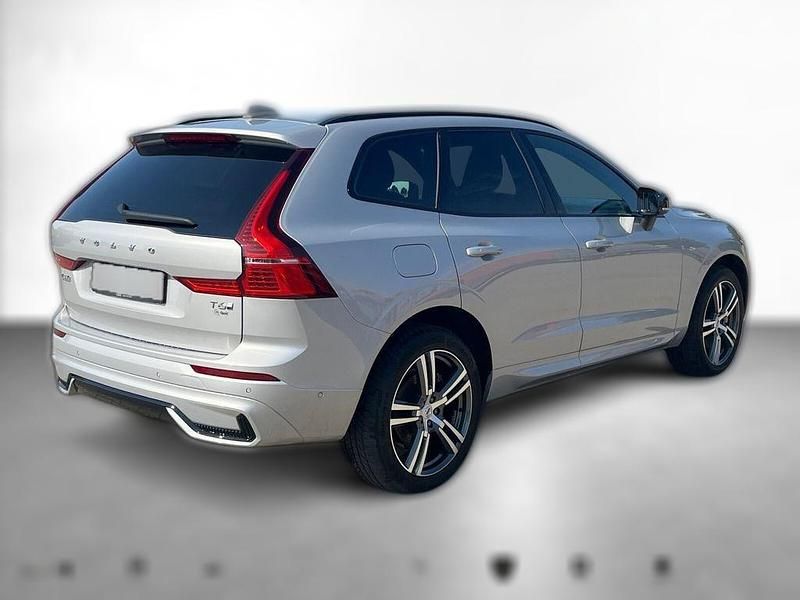 Silber metallic Gebraucht 2024 Volvo XC60 Plus SUV | 52.160 € (Etwas zu teuer) - Bild 1/4