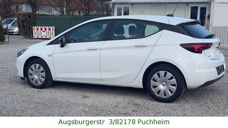 Gebraucht Opel Astra 105 PS (77 kW) 2021 Weiß Limousine